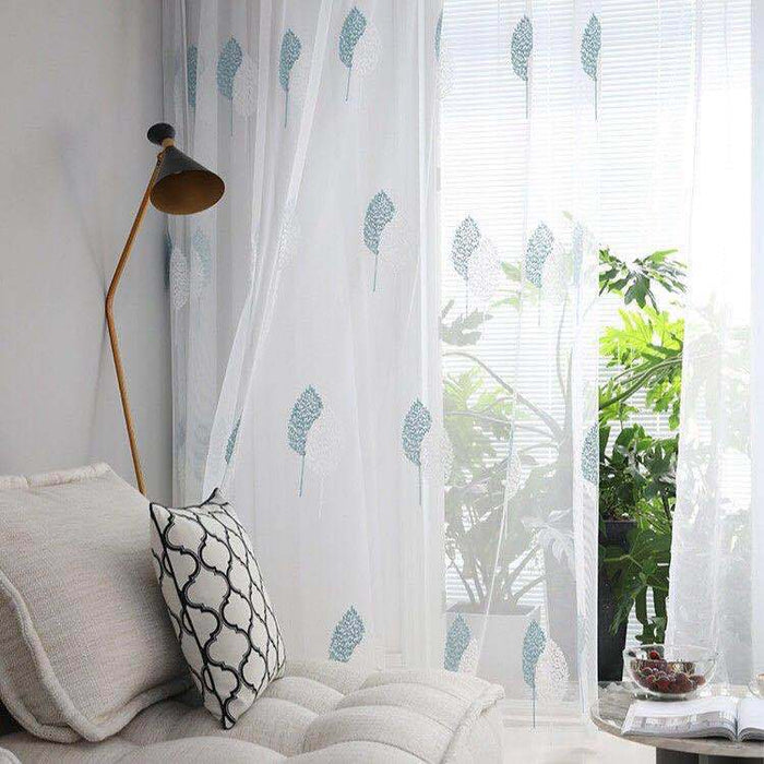Cortina bordada simples moderna e tela de janela